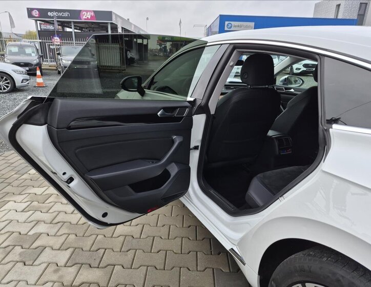 Volkswagen Arteon 12