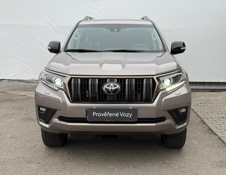 Toyota Land Cruiser SUV 2,8 l 150 kw