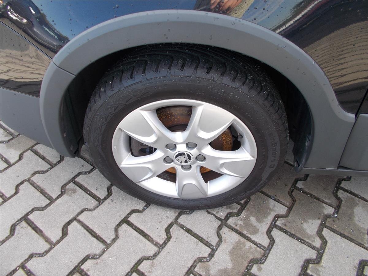 Škoda Roomster MPV 1,6 l 66 kw