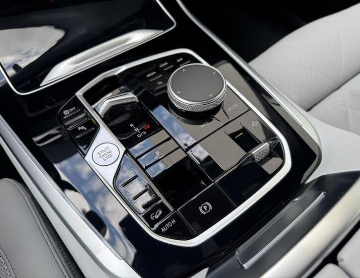 BMW X5 SUV / Terénní 3,0 l 250 kw