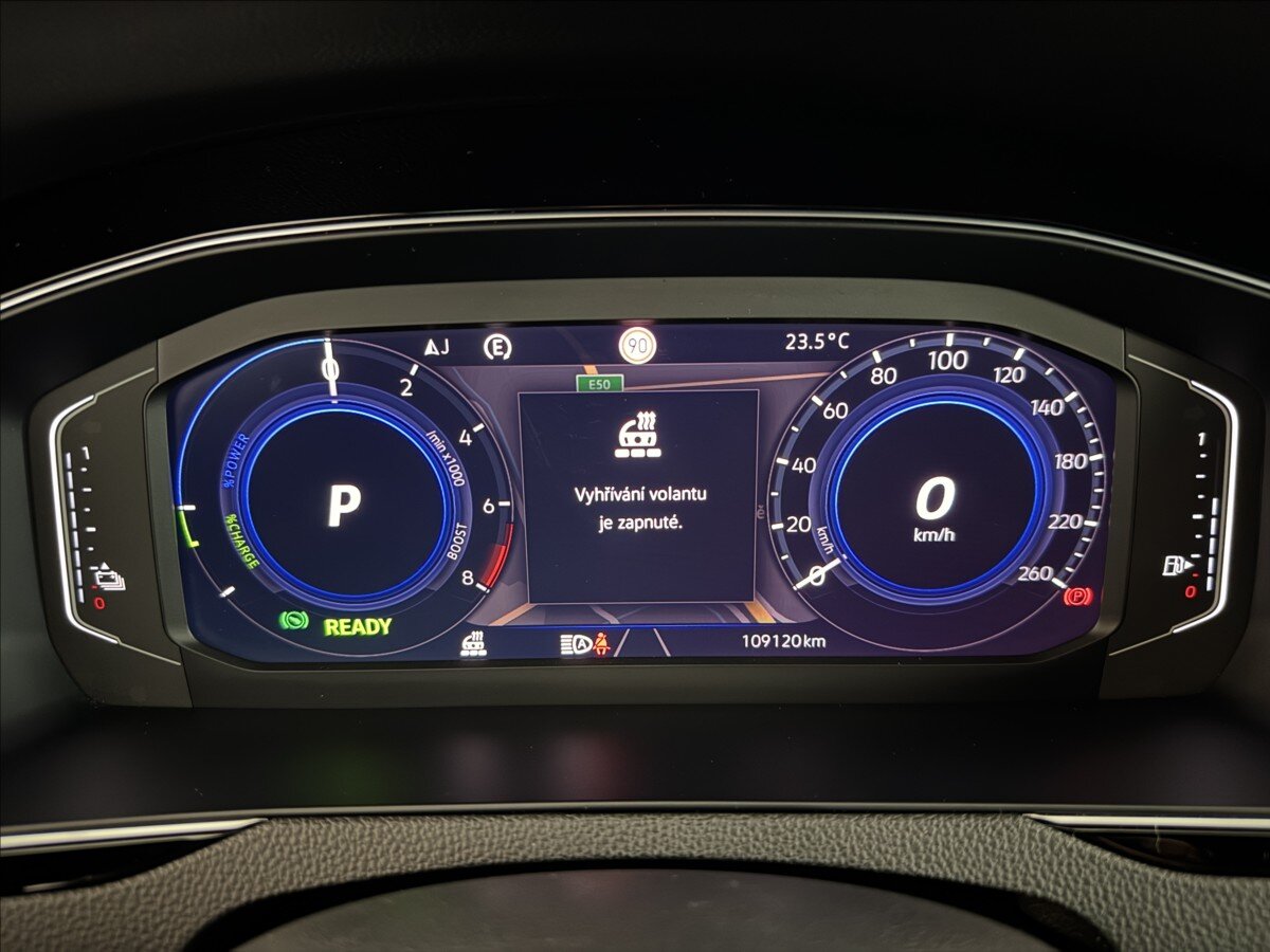 Volkswagen Passat Kombi 1,4 l 160 kw