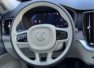 Volvo XC90 SUV / Terénní 2,0 l 184 kw