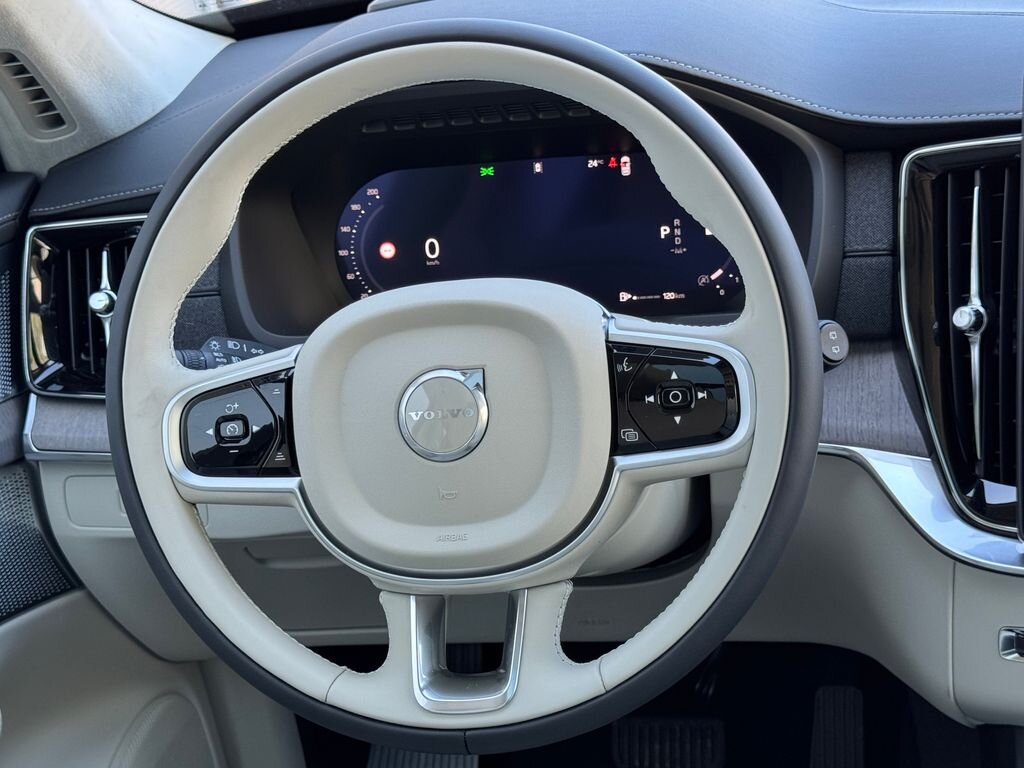 Volvo XC90 SUV / Terénní 2,0 l 184 kw