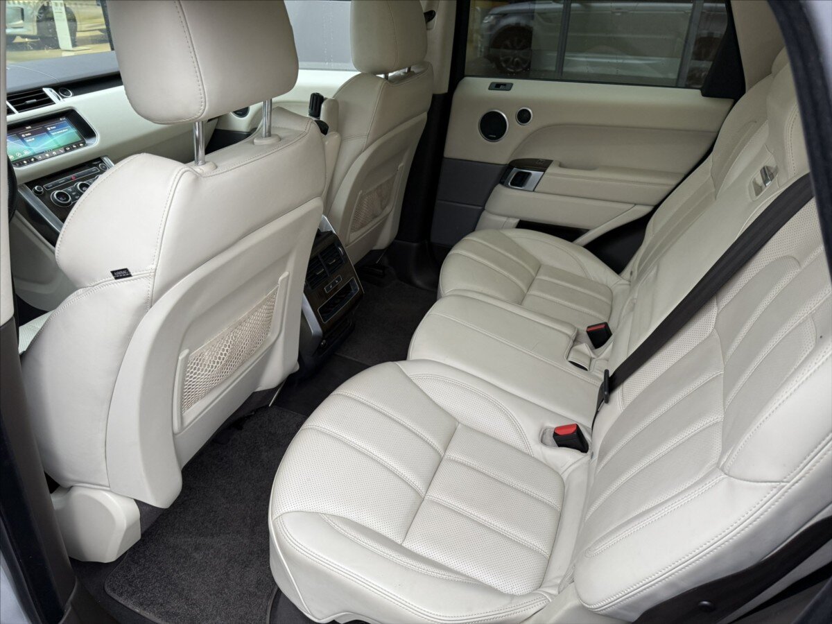 Land Rover Range Rover Sport SUV 4,4 l 250 kw