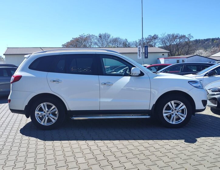 Hyundai Santa Fe SUV / Terénní 2,2 l 145 kw