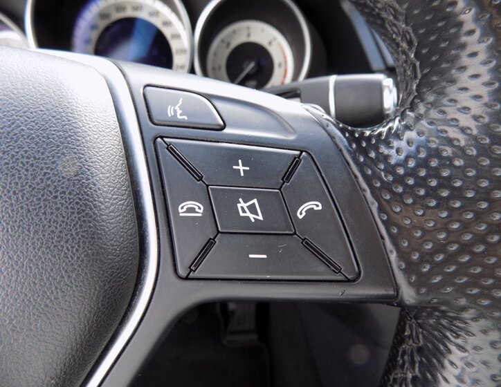 Mercedes-Benz Třídy E Sedan / Limuzína 2,1 l 125 kw