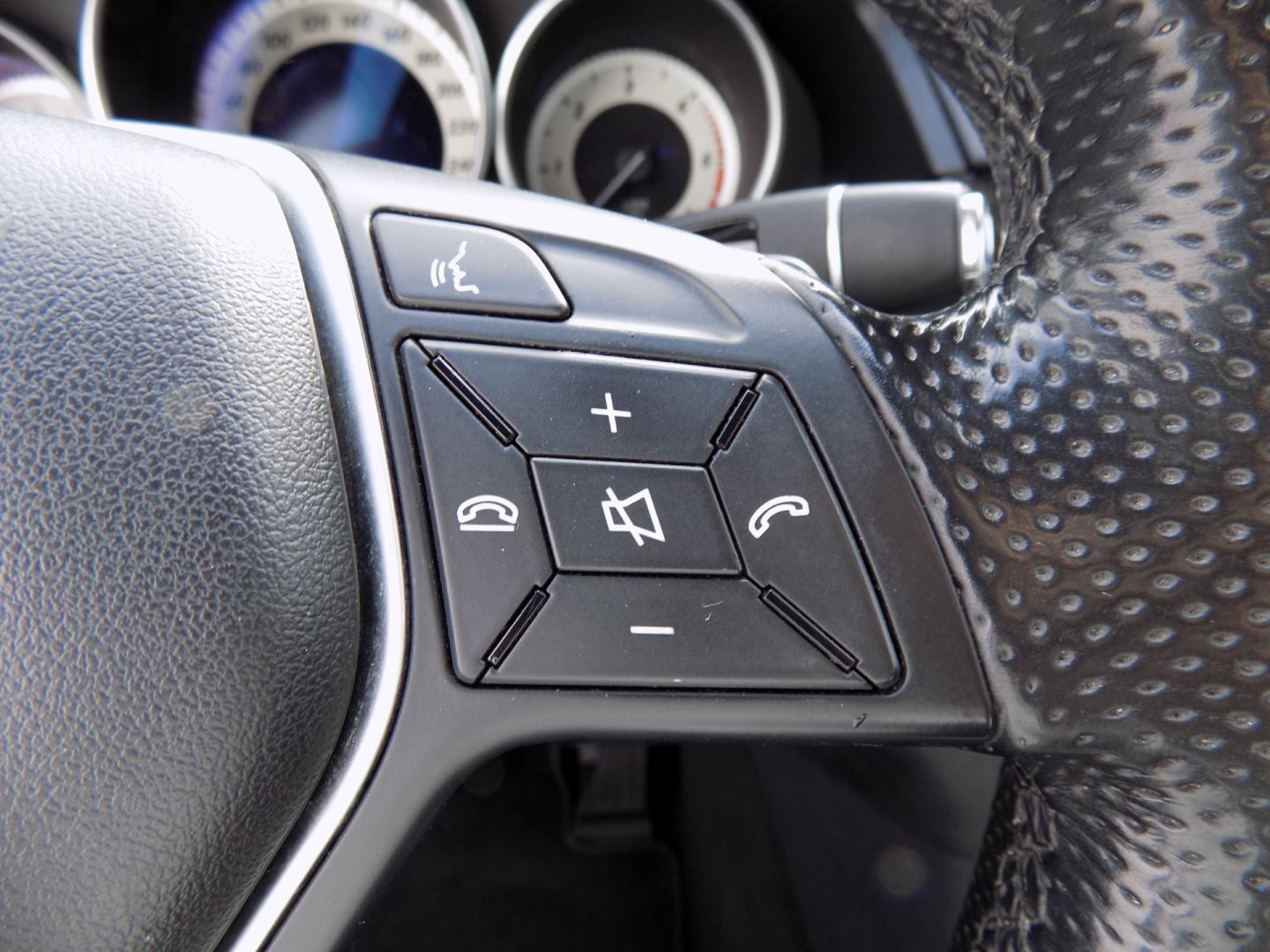 Mercedes-Benz Třídy E Sedan / Limuzína 2,1 l 125 kw