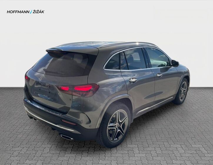 Mercedes-Benz GLA 5