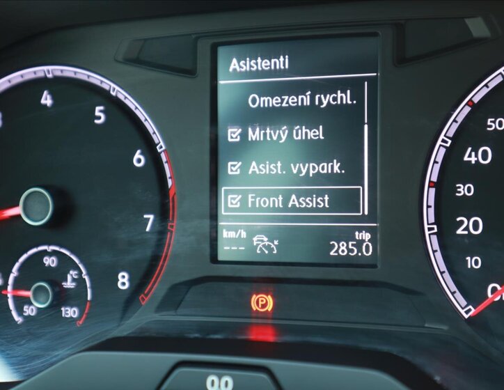 Volkswagen T-Roc CUV 1,5 l 110 kw