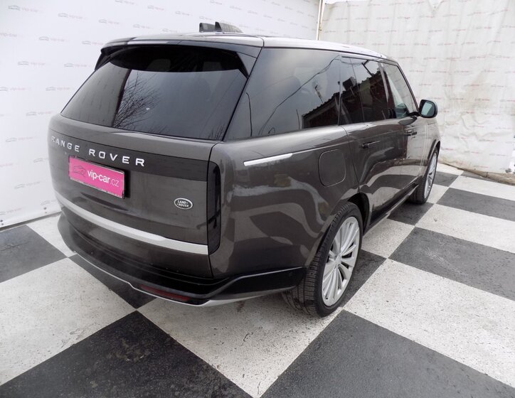 Land Rover Range Rover SUV 4,4 l 390 kw