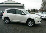Toyota RAV4 SUV / Terénní 2,2 l 110 kw