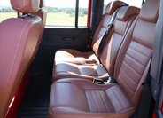 Land Rover Defender SUV / Terénní 2,4 l 90 kw