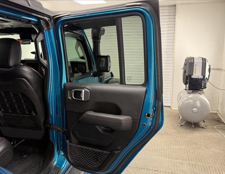 Jeep Wrangler Ostatní 2,0 l 200 kw