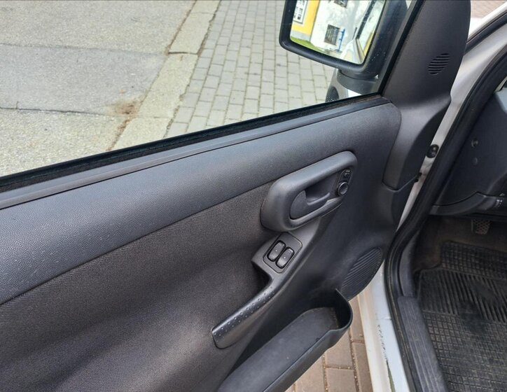 Opel Combo Skříň 1,2 l 55 kw