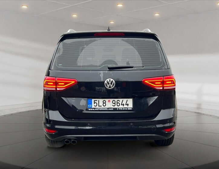 Volkswagen Touran 5