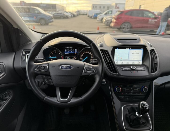 Ford Kuga SUV 2,0 l 110 kw