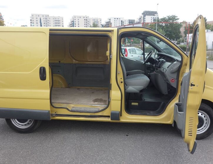 Opel Vivaro 9