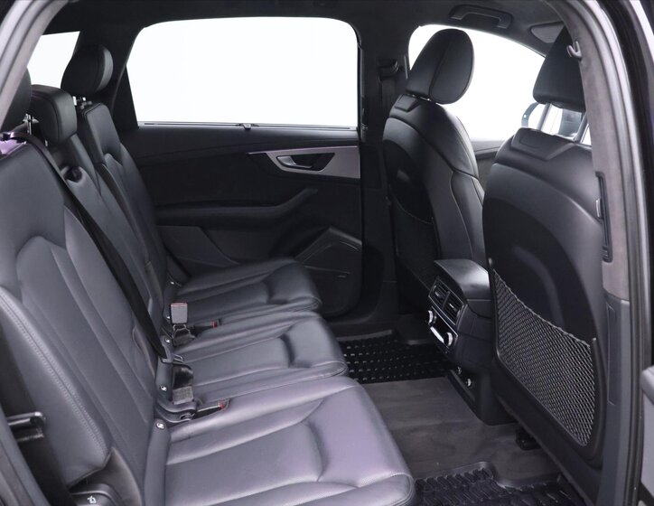 Audi SQ7 SUV 4,0 l 320 kw