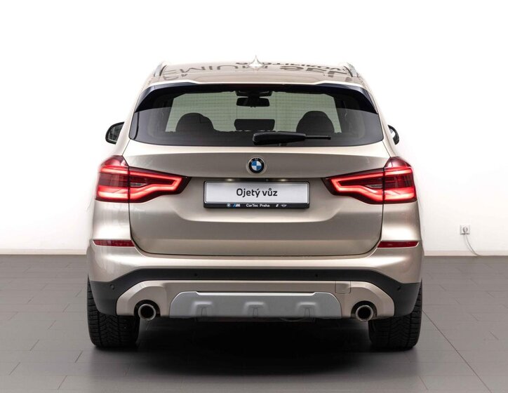 BMW X3 SUV / Terénní 3,0 l 195 kw