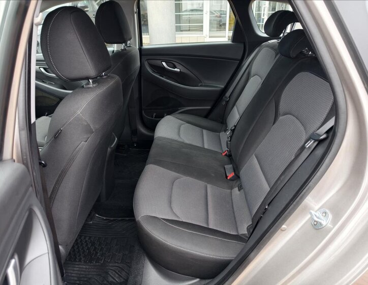 Hyundai i30 Kombi 998,0 88 kw