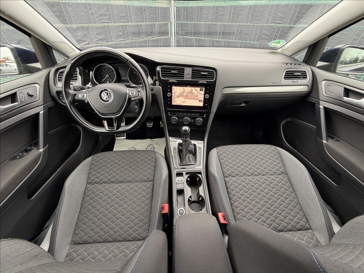 Volkswagen Golf Hatchback 999,0 85 kw