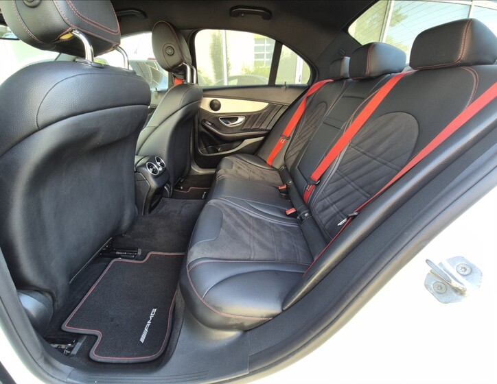 Mercedes-Benz Třídy C 18