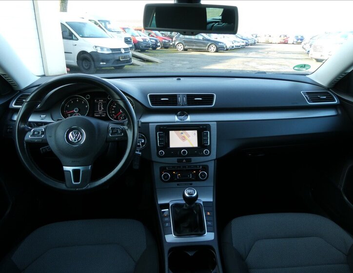 Volkswagen Passat Kombi 1,4 l 90 kw