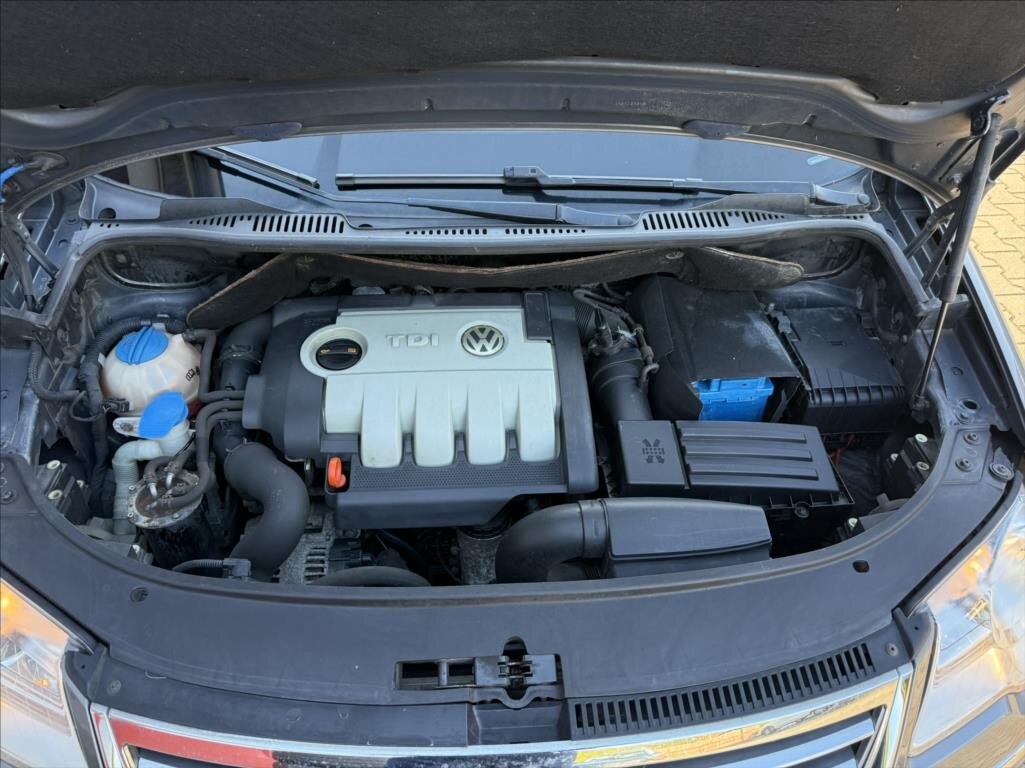 Volkswagen Touran MPV 2,0 l 103 kw