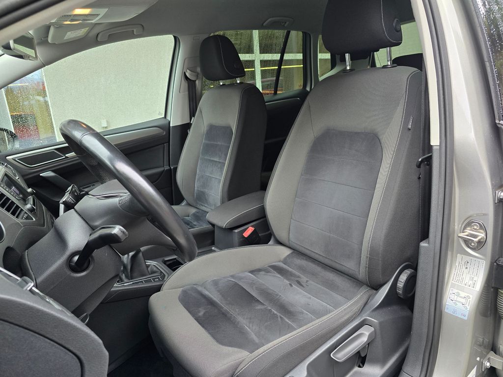 Volkswagen Golf Sportsvan