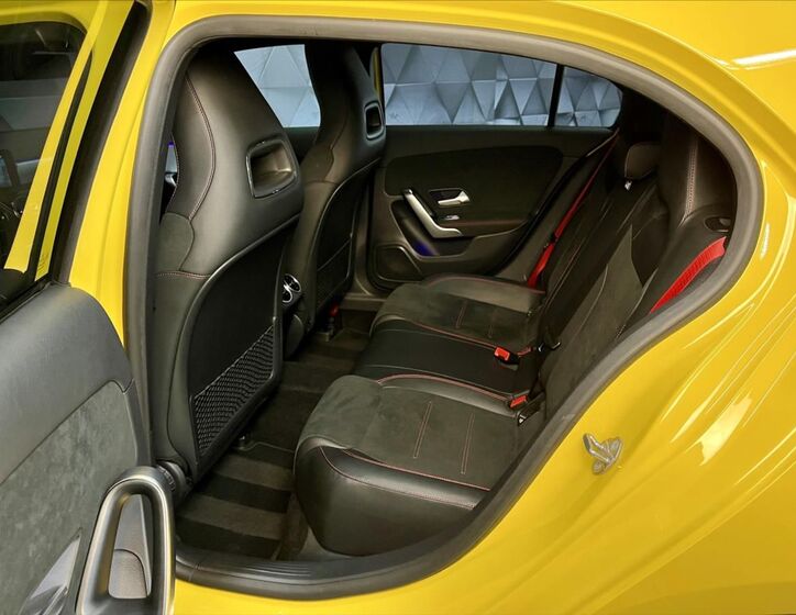 Mercedes-Benz Třídy A 12