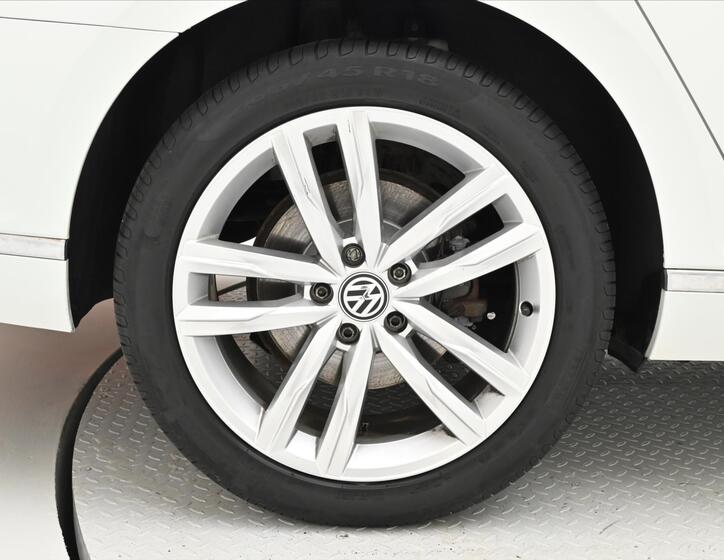 Volkswagen Passat 33