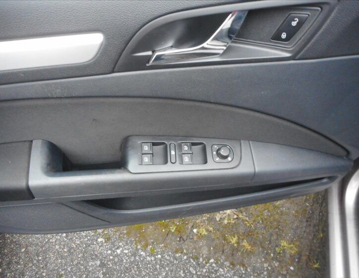 Škoda Superb Kombi 2,0 l 103 kw