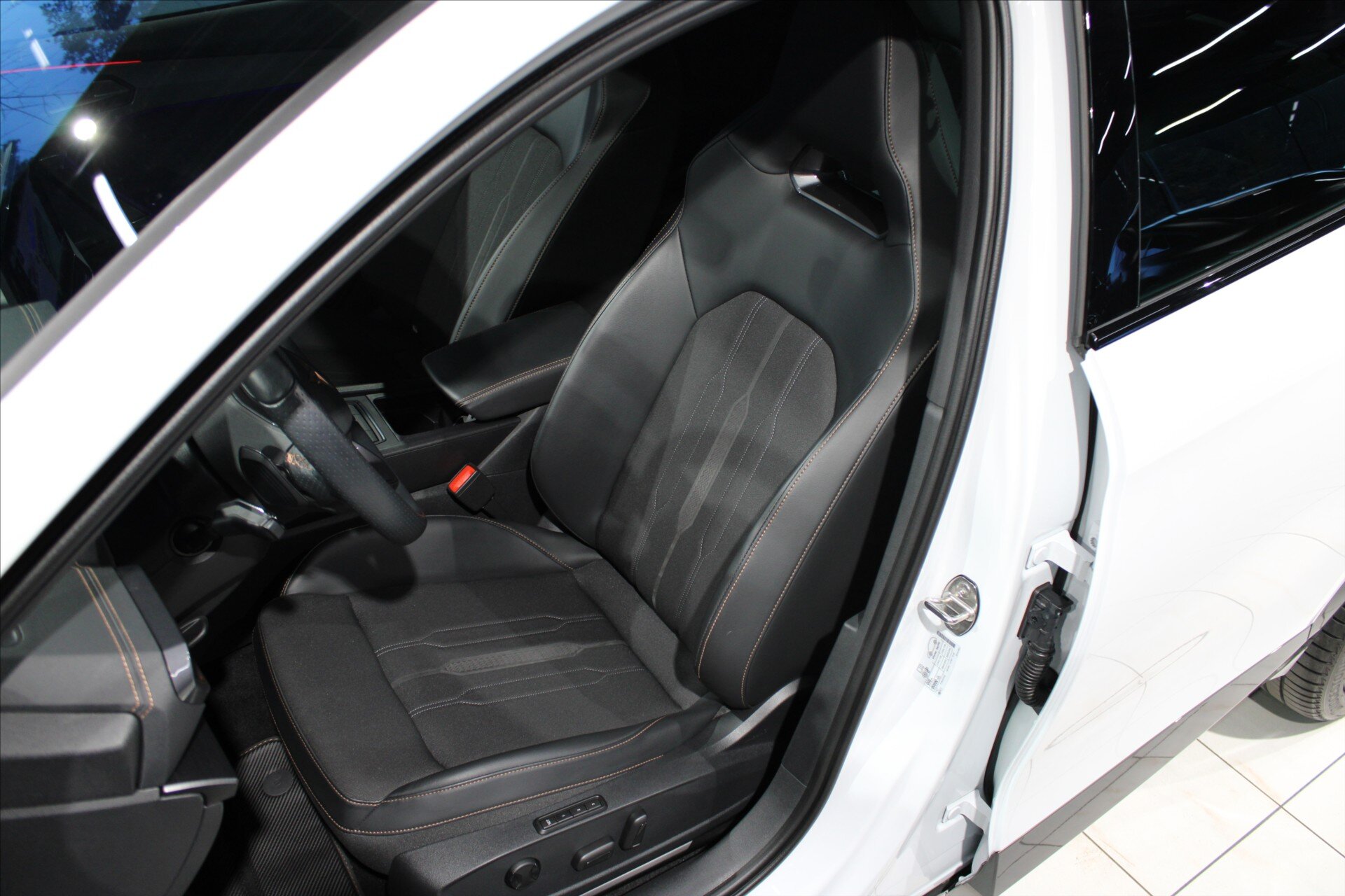 Cupra Formentor SUV / Terénní 2,0 l 228 kw