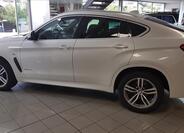 BMW X6 4