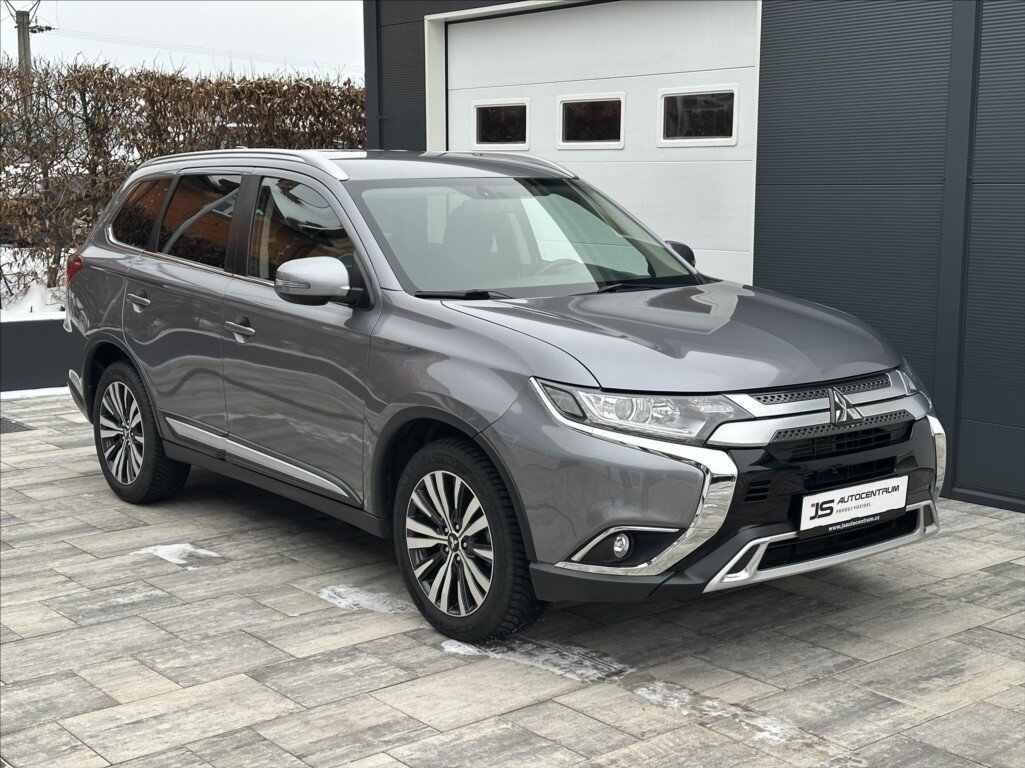 Mitsubishi Outlander SUV 2,0 l 110 kw