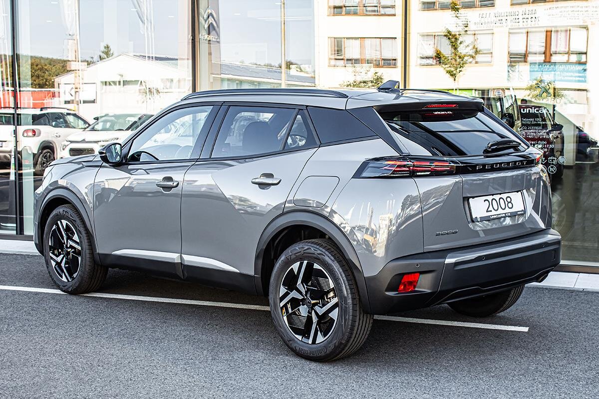 Peugeot 2008 SUV / Terénní 1,2 l 81 kw