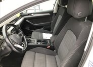 Volkswagen Passat Sedan 1,5 l 110 kw