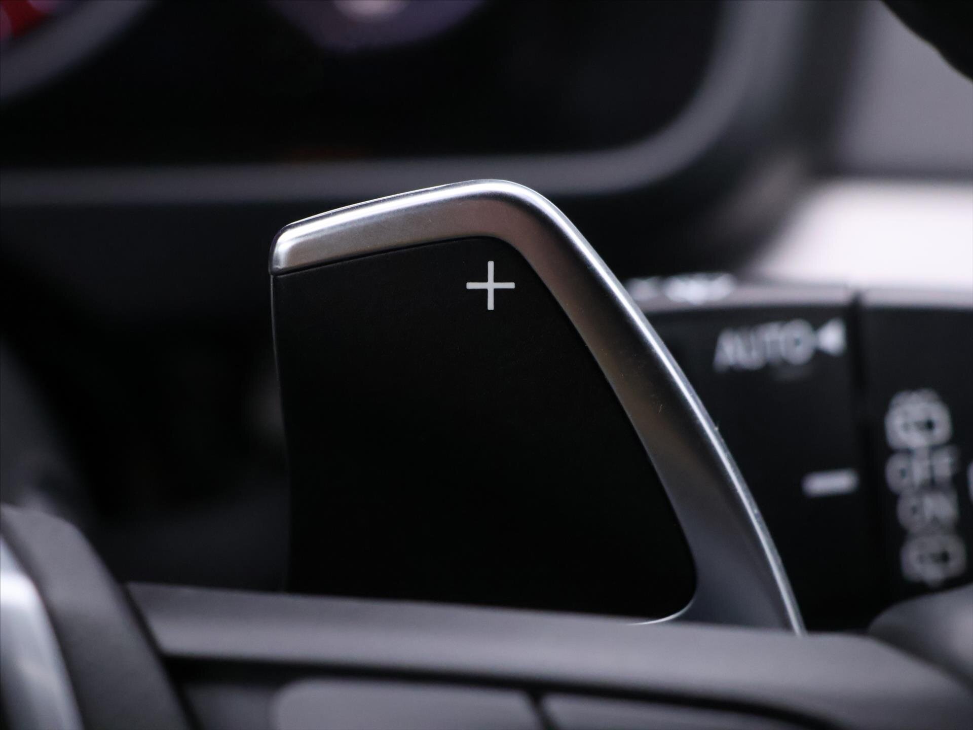 BMW X5 SUV / Terénní 3,0 l 230 kw