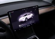Tesla Model Y 24