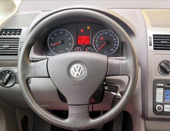 Volkswagen Touran Kombi 1,4 l 103 kw