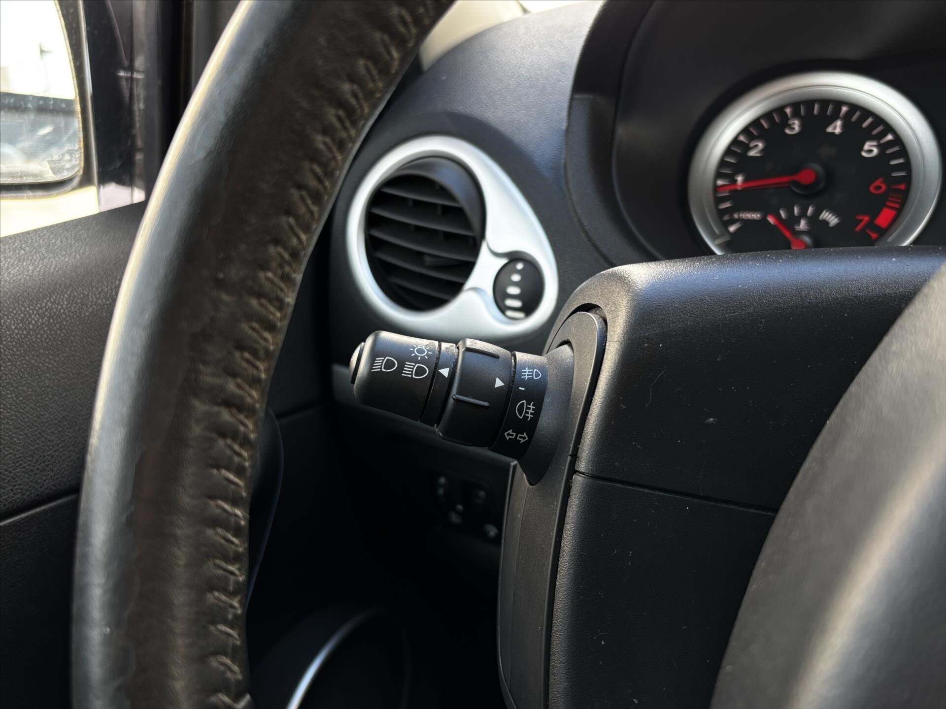 Renault Clio Kombi 1,1 l 74 kw