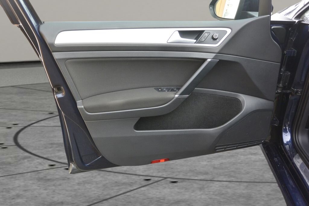 Volkswagen Golf Kombi 2,0 l 110 kw