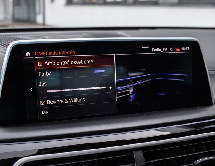 BMW Řada 7 Sedan 3,0 l 294 kw