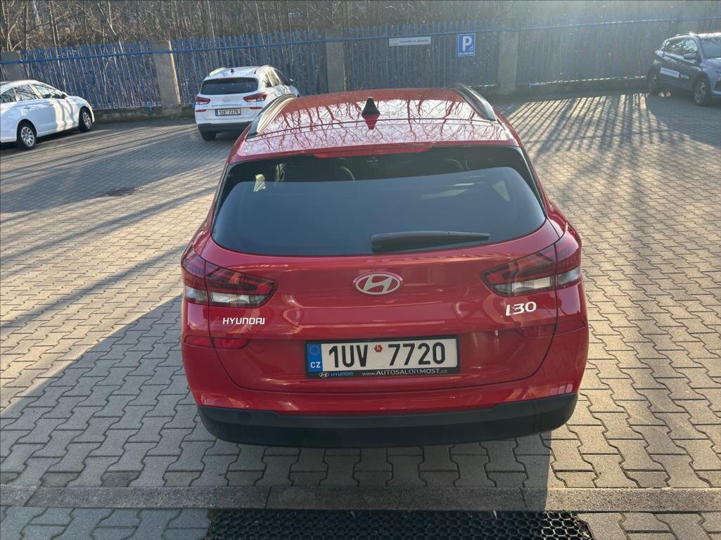 Hyundai i30 Kombi 1,5 l 71 kw
