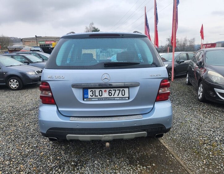 Mercedes-Benz Třídy M SUV / Terénní 3,5 l 200 kw