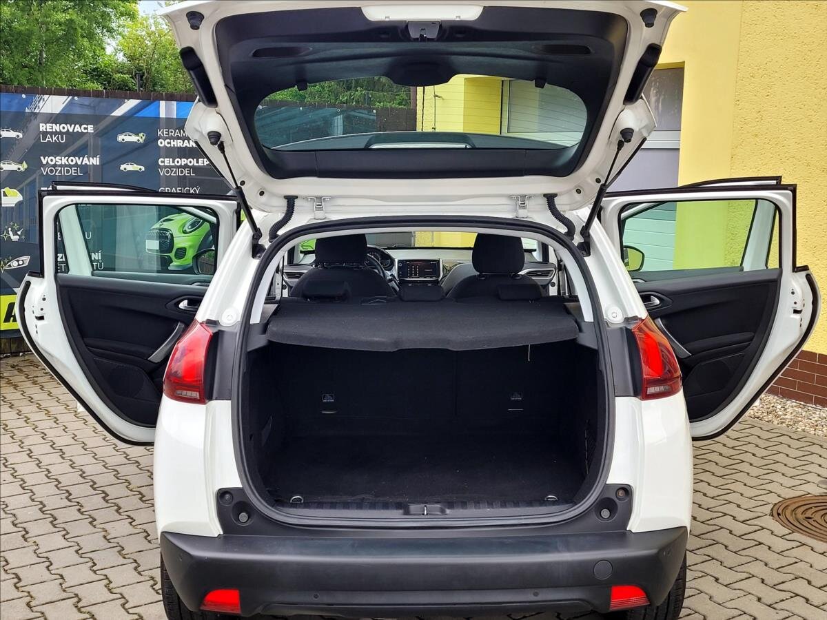 Peugeot 2008 SUV 1,2 l 60 kw