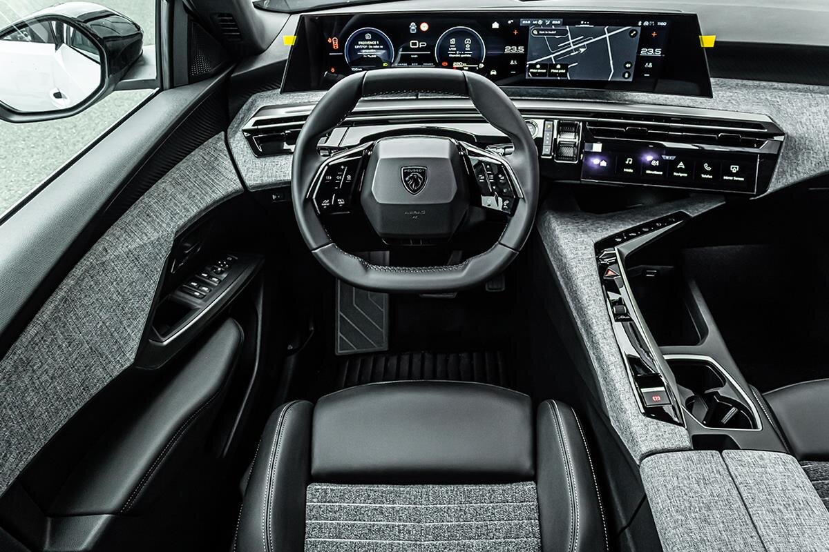 Peugeot 5008 SUV / Terénní 1,2 l 107 kw