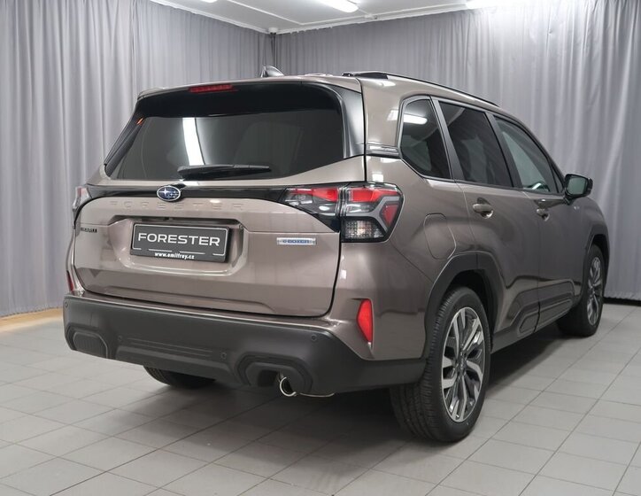 Subaru Forester SUV 2,0 l 112 kw