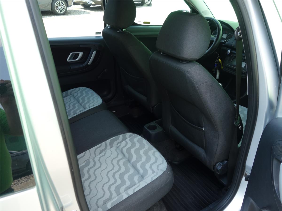 Škoda Roomster