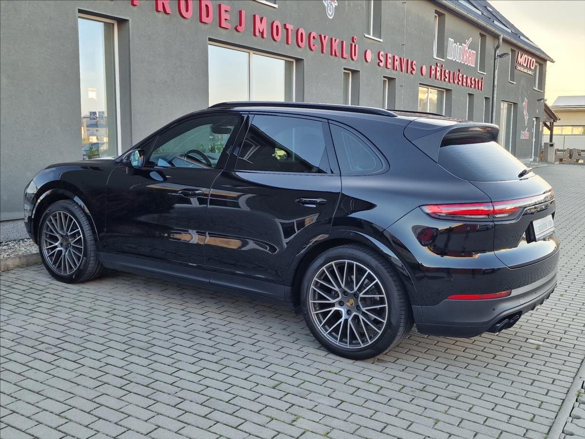 Porsche Cayenne SUV 3,0 l 250 kw